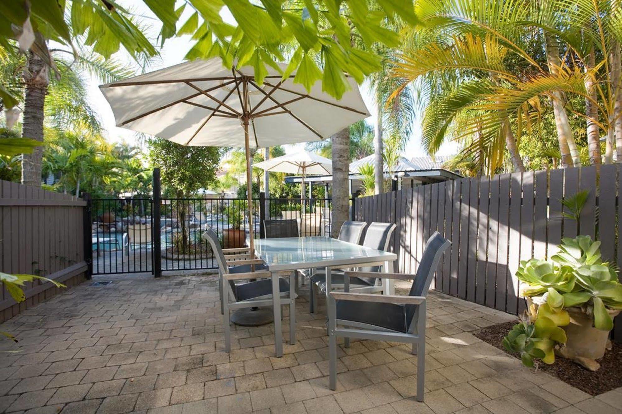 Skippers Cove Waterfront Resort Noosaville Exterior foto