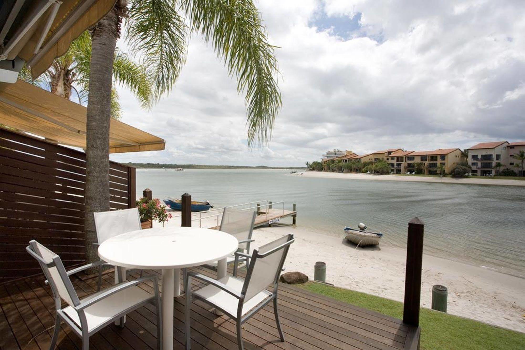 Skippers Cove Waterfront Resort Noosaville Exterior foto